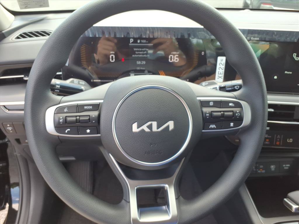 New 2026 Kia K5 LXS FWD image 19