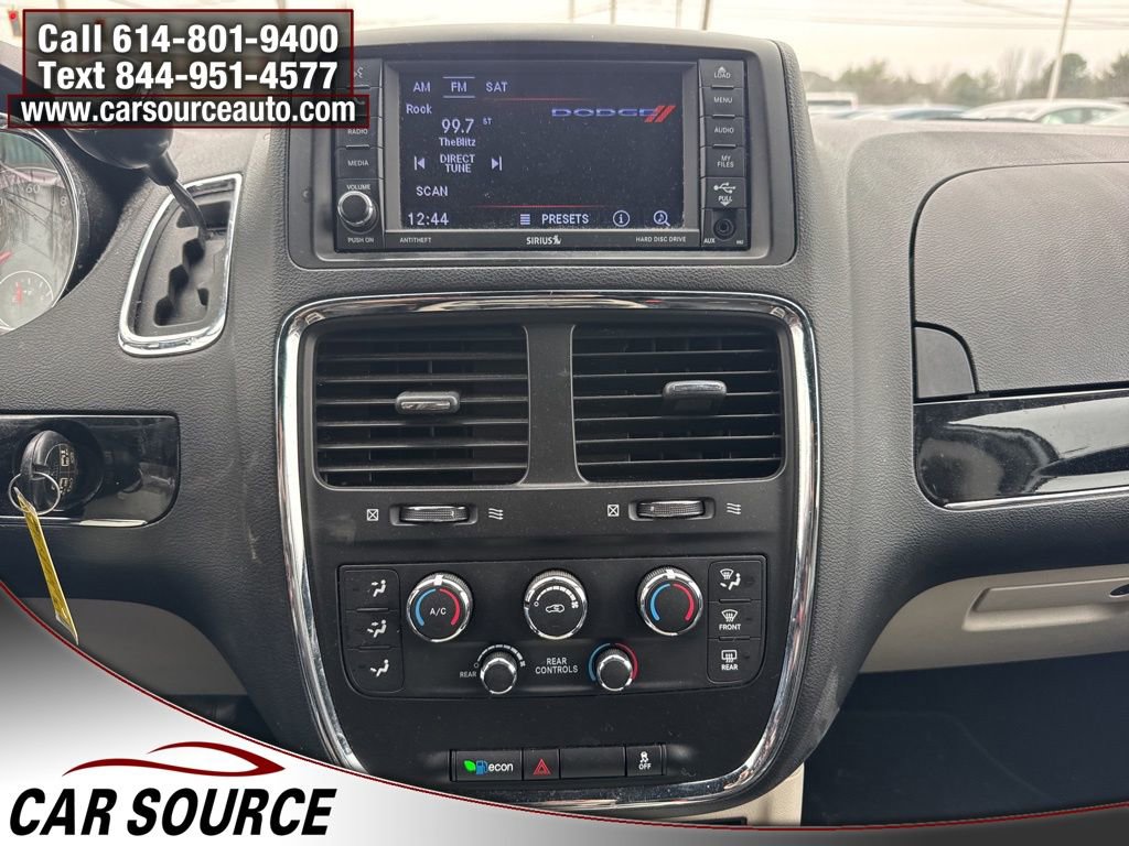 Used 2019 Dodge Grand Caravan SXT image 11