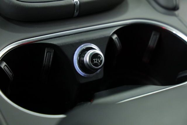 Used 2022 Porsche Cayenne Platinum Edition image 28