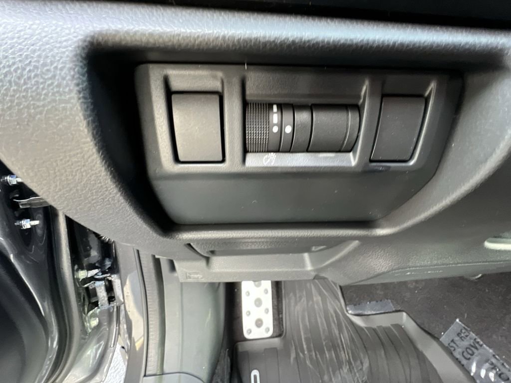 Certified 2025 Subaru Crosstrek 2.5i Sport w/ Crosstrek Mirror Package image 17