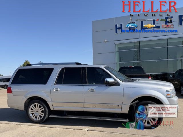 Used 2014 Lincoln Navigator L 4WD image 1