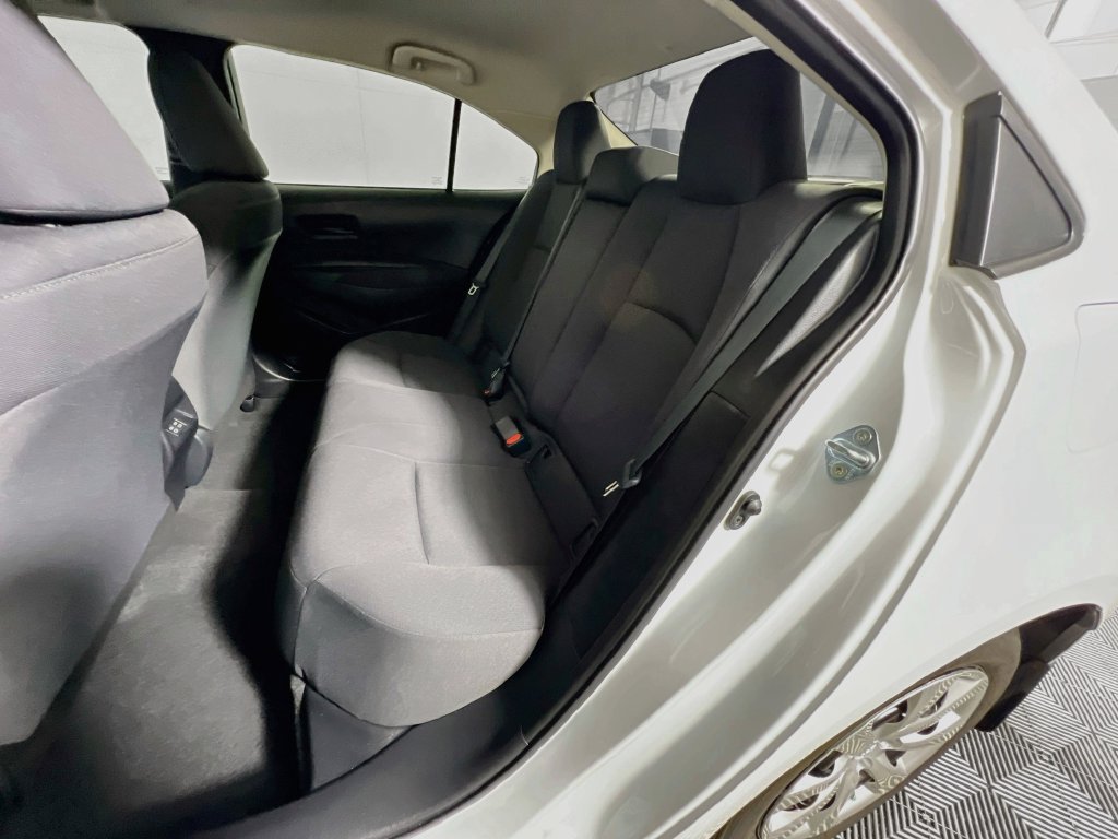 Used 2025 Toyota Corolla LE FWD image 24