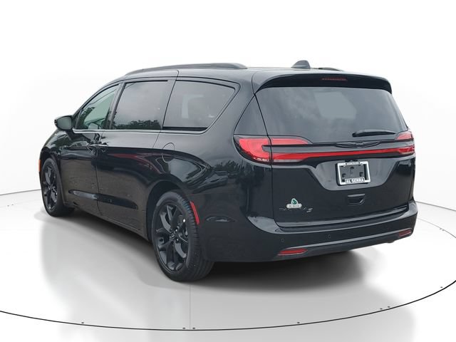 New 2026 Chrysler Pacifica Select w/ S Appearance Package FWD image 3