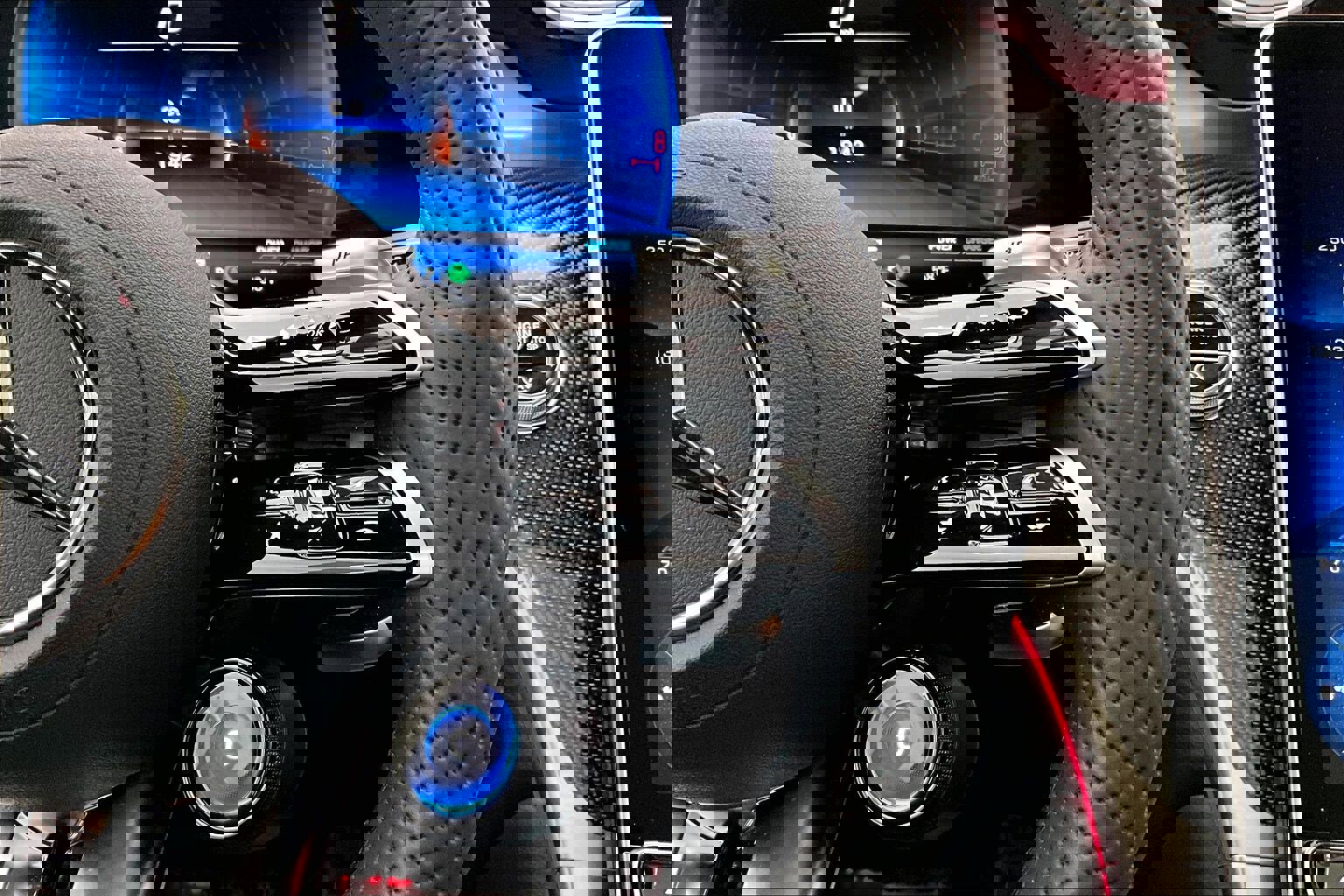 Used 2026 Mercedes-Benz GLC 43 AMG 4MATIC image 22