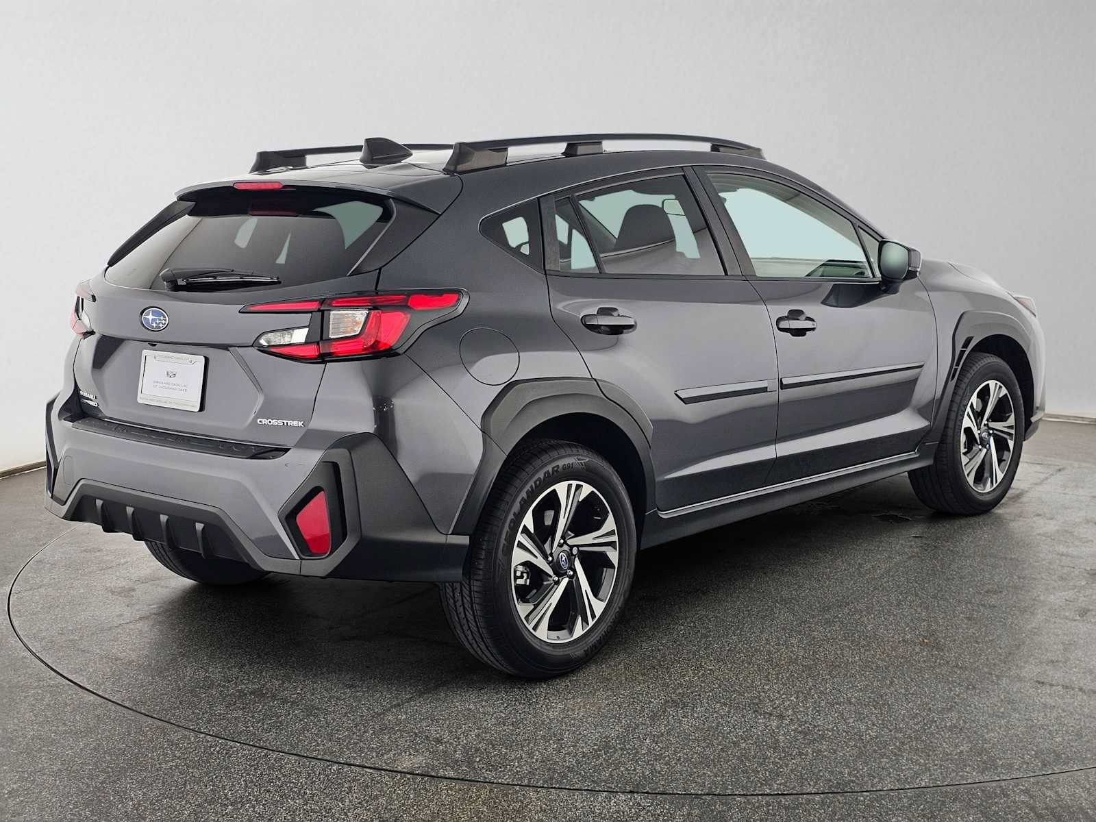 Used 2024 Subaru Crosstrek 2.0i Premium AWD/4WD image 3