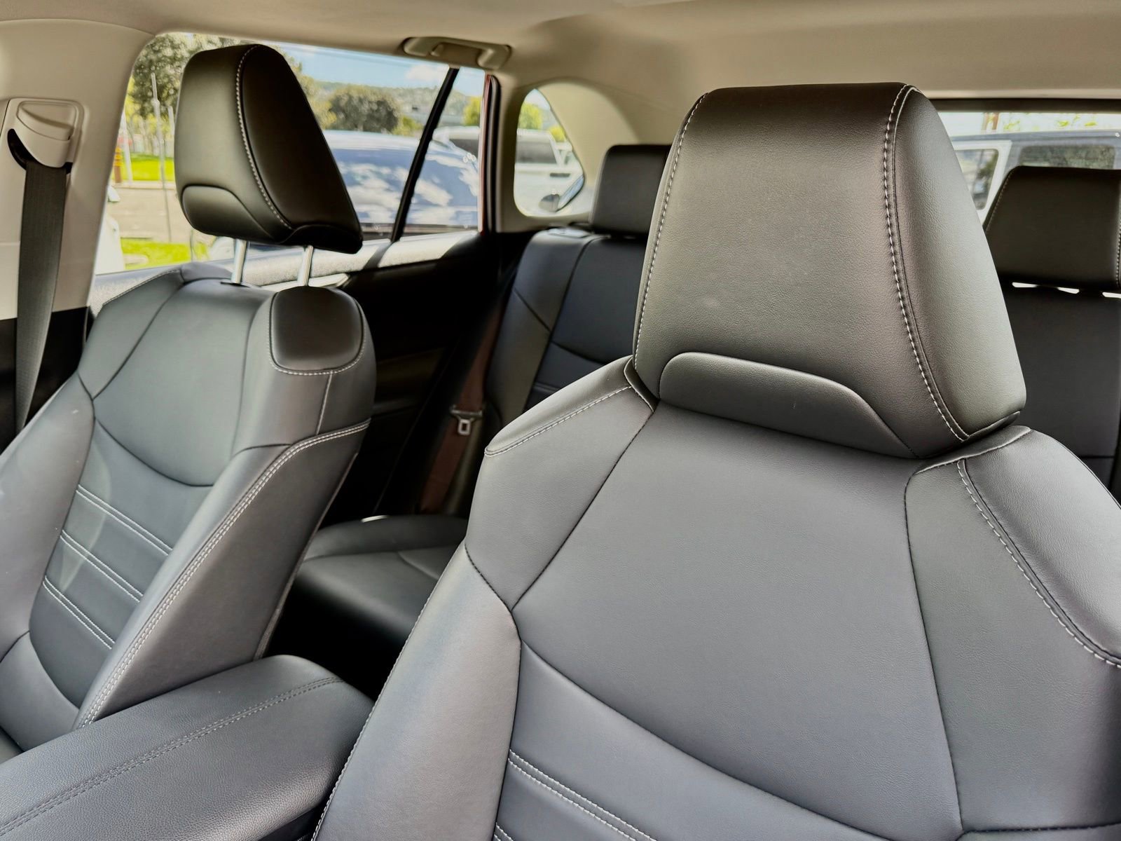 Used 2025 Toyota RAV4 XLE Premium w/ Weather Package FWD image 26
