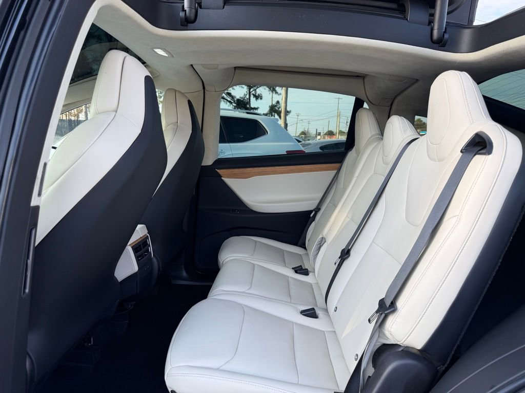 Used 2019 Tesla Model X 75D image 22
