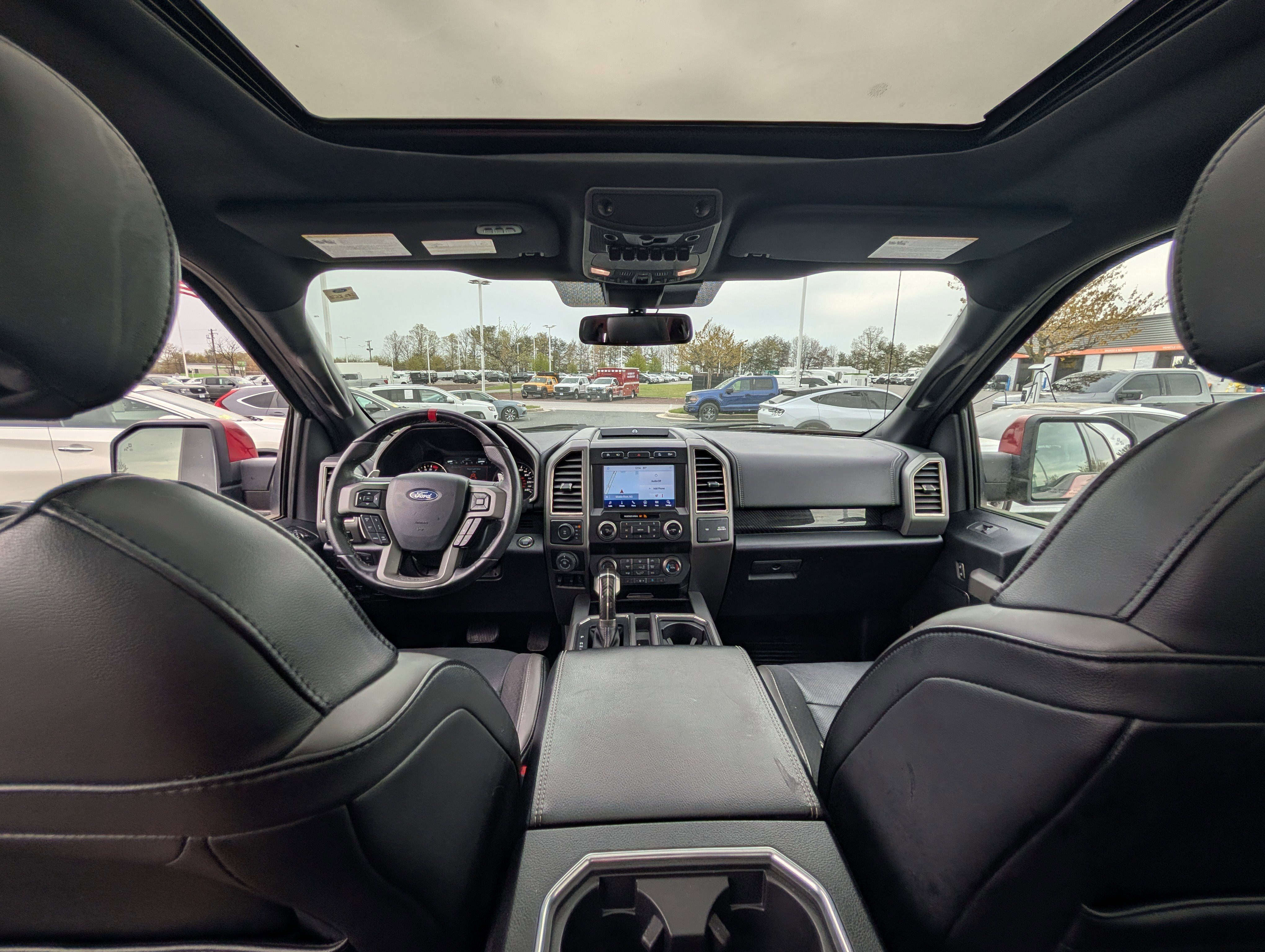 Certified 2019 Ford F150 Raptor w/ Equipment Group 802A Luxury image 15