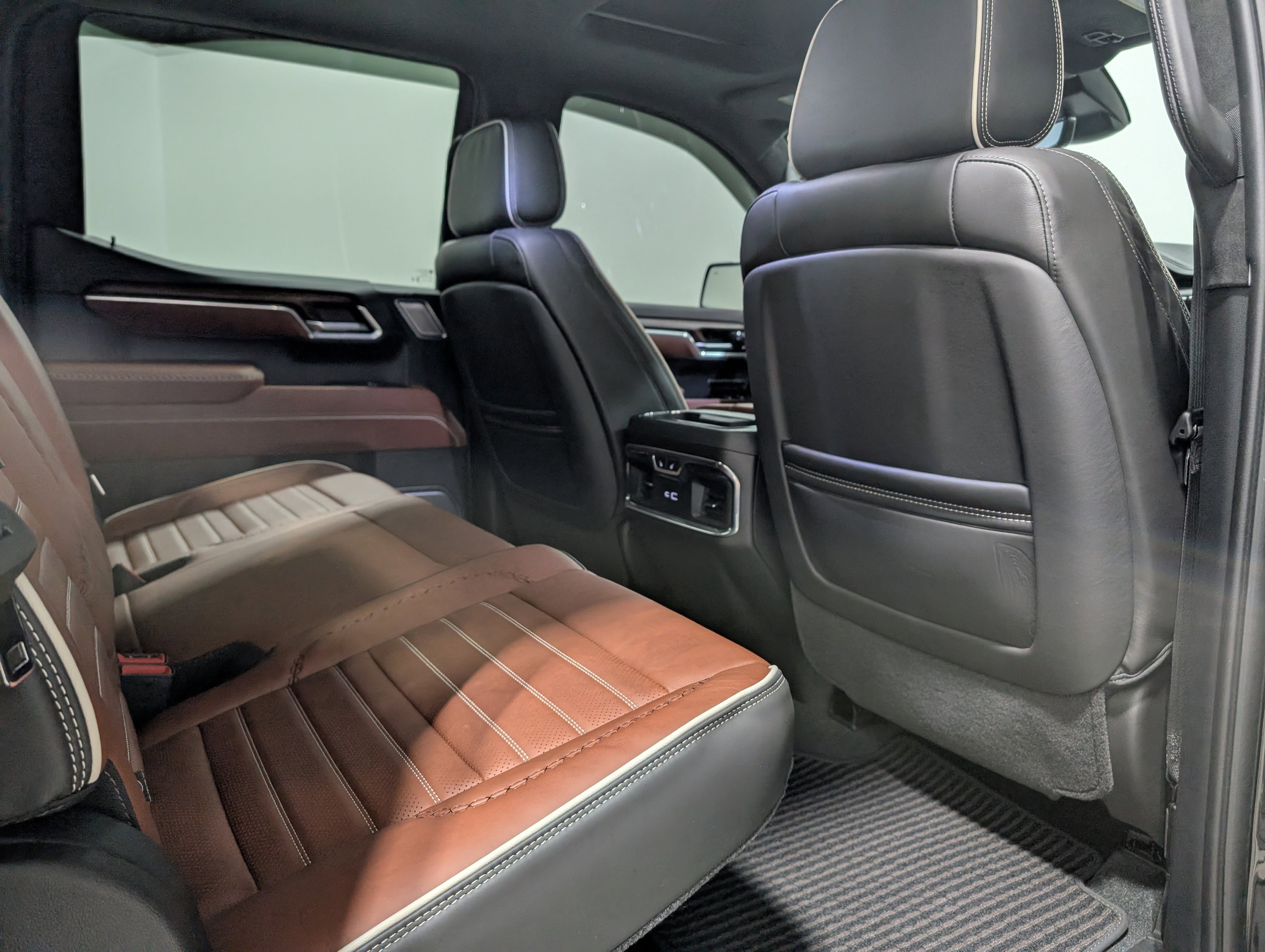 Used 2025 GMC Sierra 1500 Denali Ultimate image 19