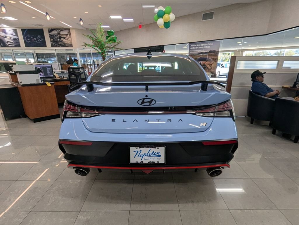 Certified 2025 Hyundai Elantra N Base image 7