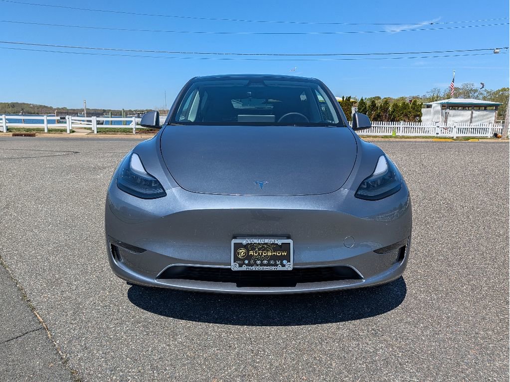 Used 2024 Tesla Model Y Long Range image 2