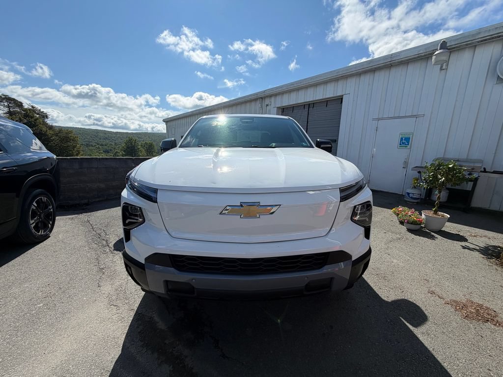 New 2026 Chevrolet Silverado EV LT AWD/4WD image 8