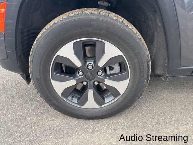 Used 2022 Jeep Grand Cherokee Limited 4xe image 3