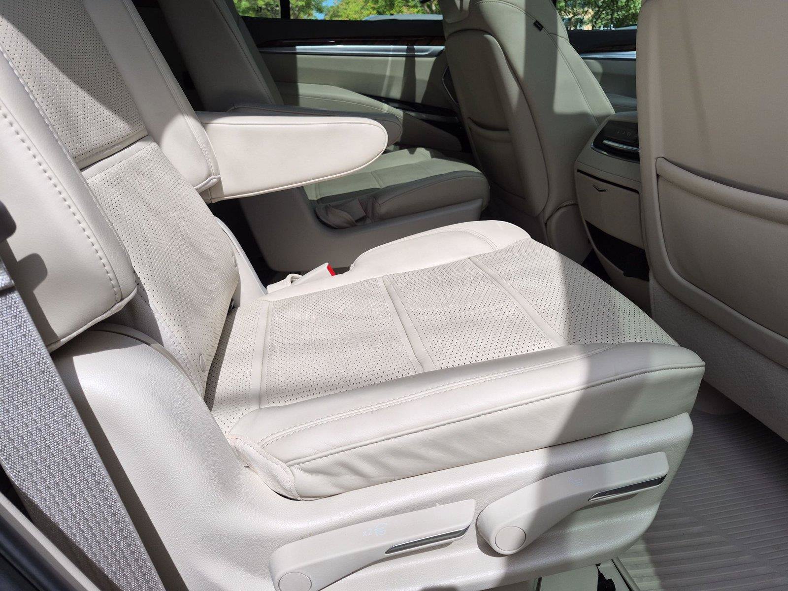 Certified 2025 Cadillac Escalade Sport Platinum w/ LPO, Floor Liner Package AWD/4WD image 30