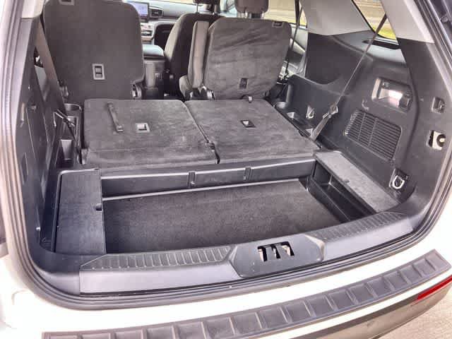 Used 2023 Ford Explorer XLT RWD image 20