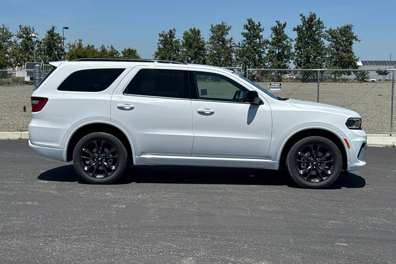 New 2026 Dodge Durango GT w/ Blacktop Package AWD/4WD image 2