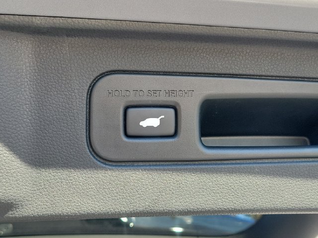 Certified 2023 Honda Pilot Touring image 12