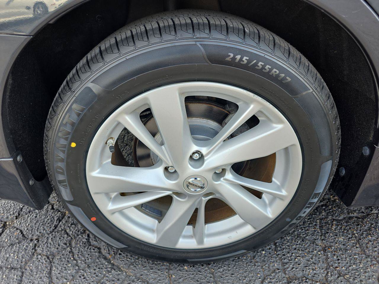 Used 2015 Nissan Altima 2.5 SV FWD image 17