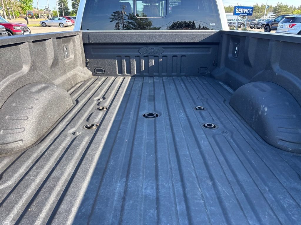 Used 2024 Ford F450 Lariat w/ Lariat Ultimate Package AWD/4WD image 9