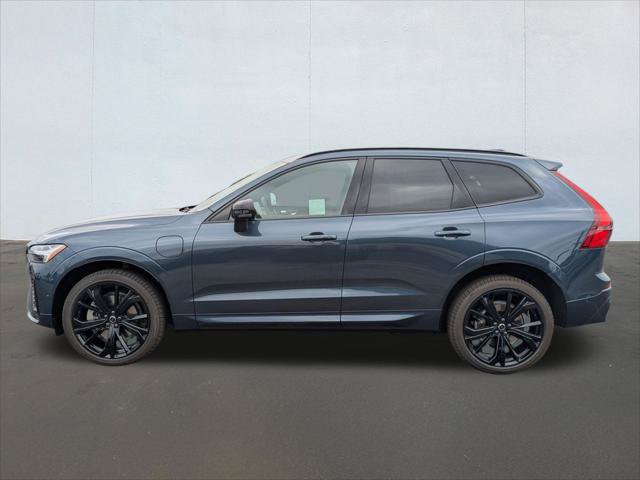New 2026 Volvo XC60 T8 Ultra w/ Climate Package PRO AWD/4WD image 3