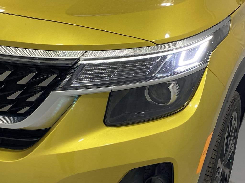 Used 2022 Kia Seltos Nightfall Edition image 28