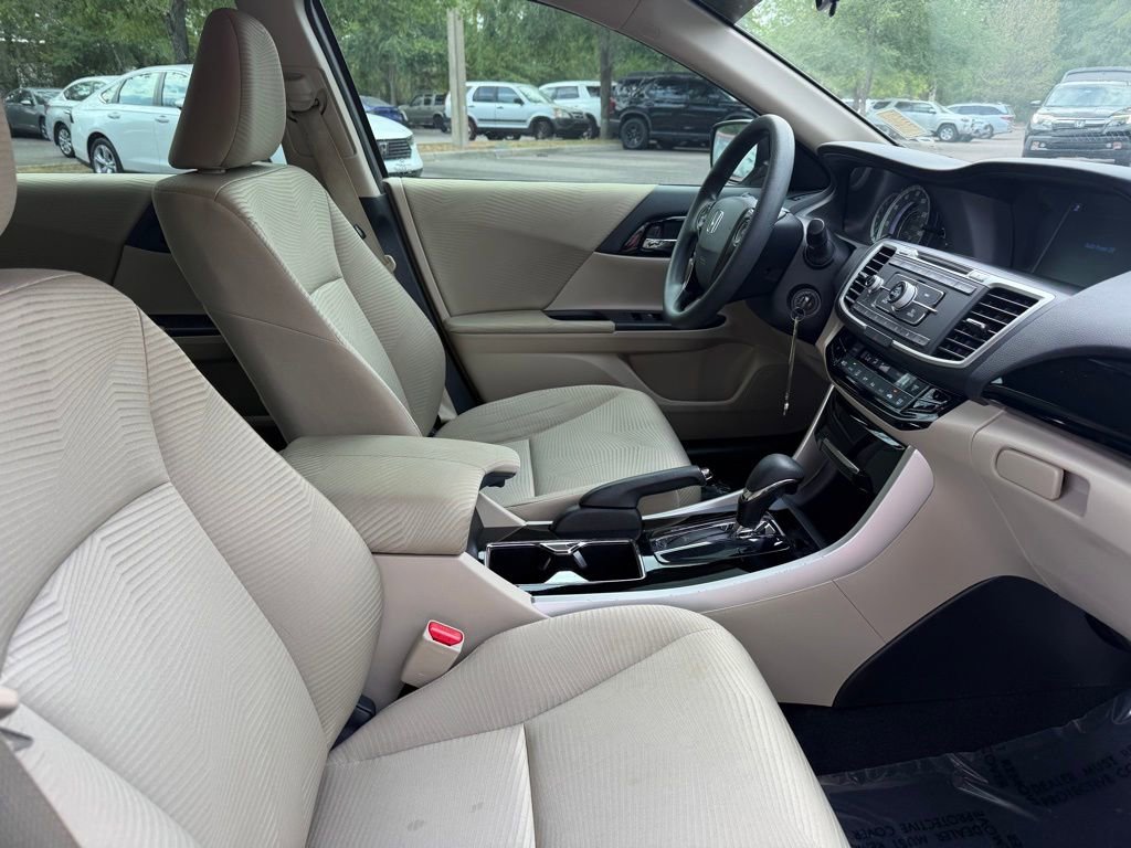 Used 2016 Honda Accord LX image 9