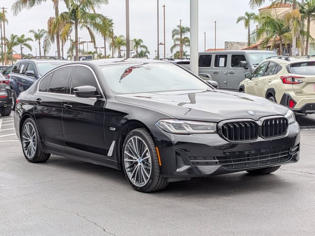 Used 2023 BMW 530e xDrive AWD/4WD image 3