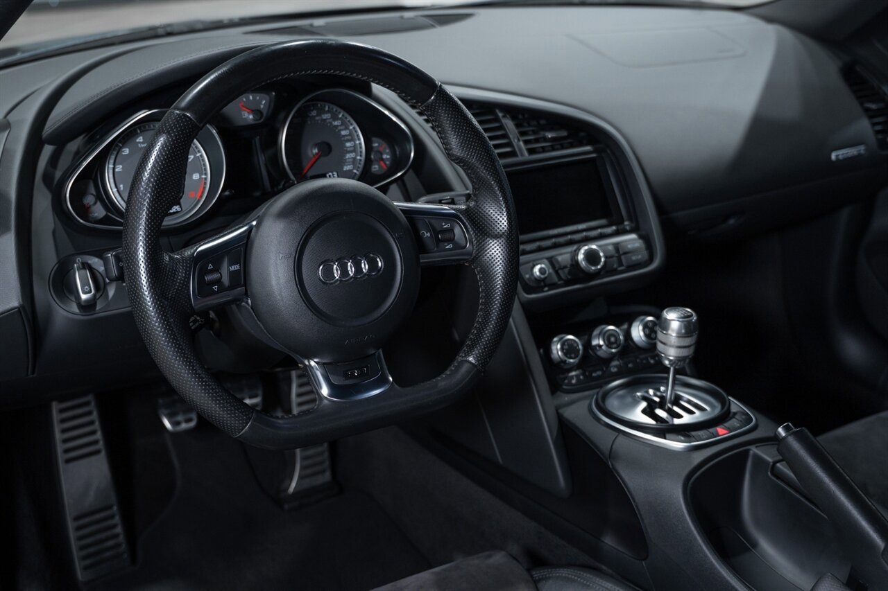 Used 2012 Audi R8 V8 AWD/4WD image 44