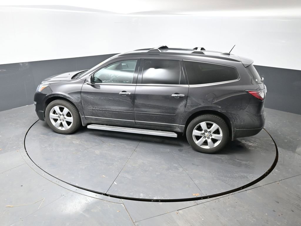 Used 2016 Chevrolet Traverse LT w/ Style and Technology Package image 19