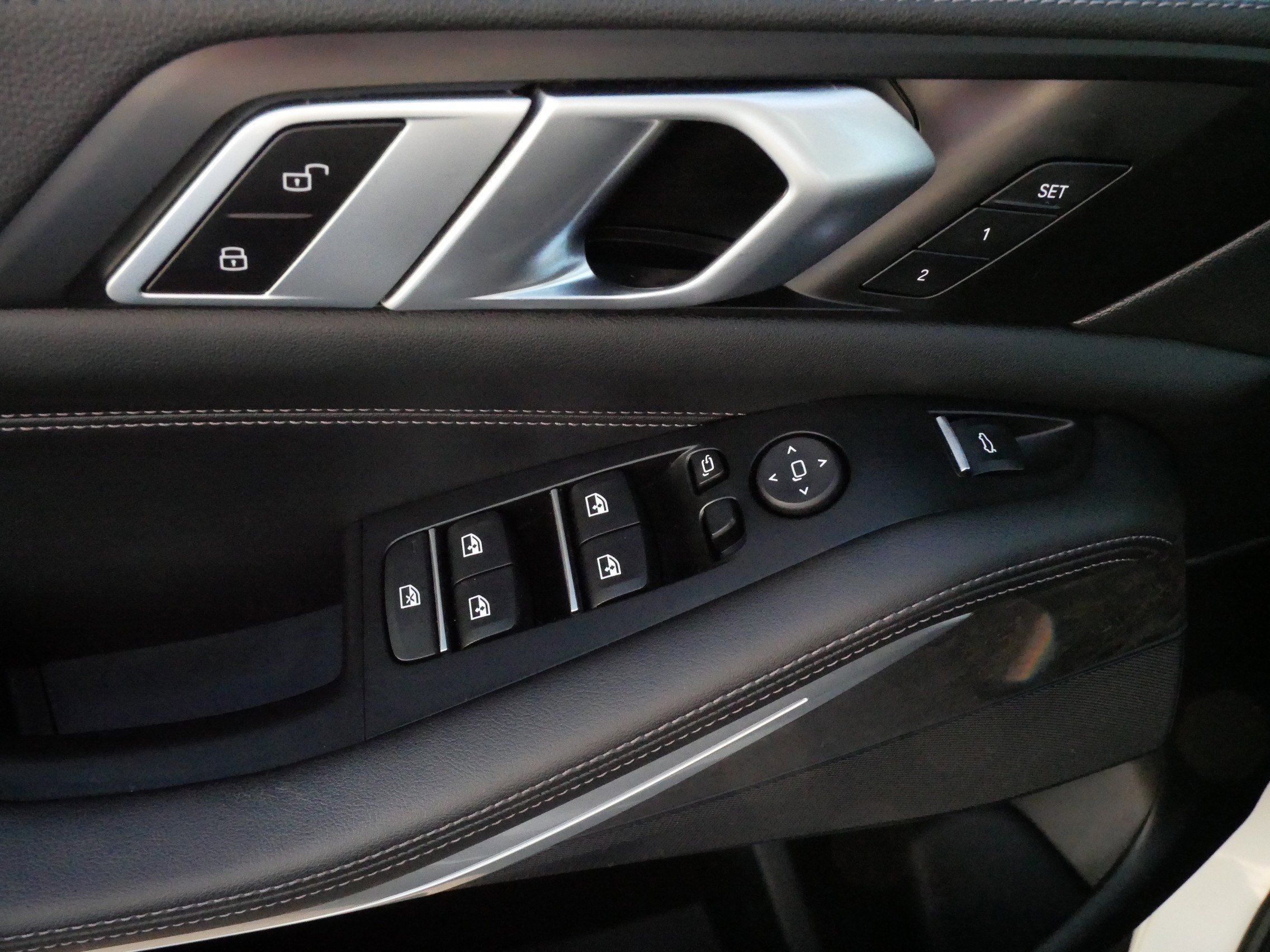 Used 2023 BMW X5 xDrive40i w/ Premium Package image 19