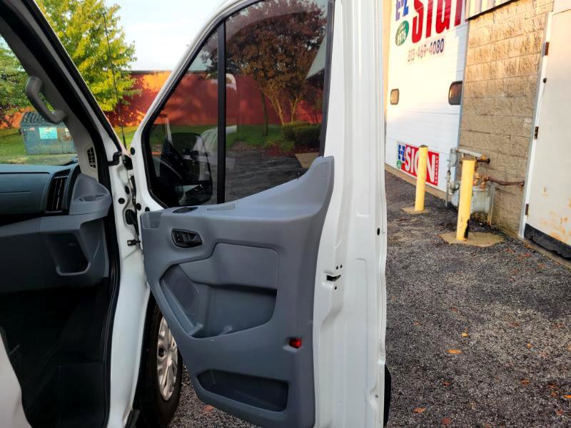 Used 2018 Ford Transit 350 XLT image 54