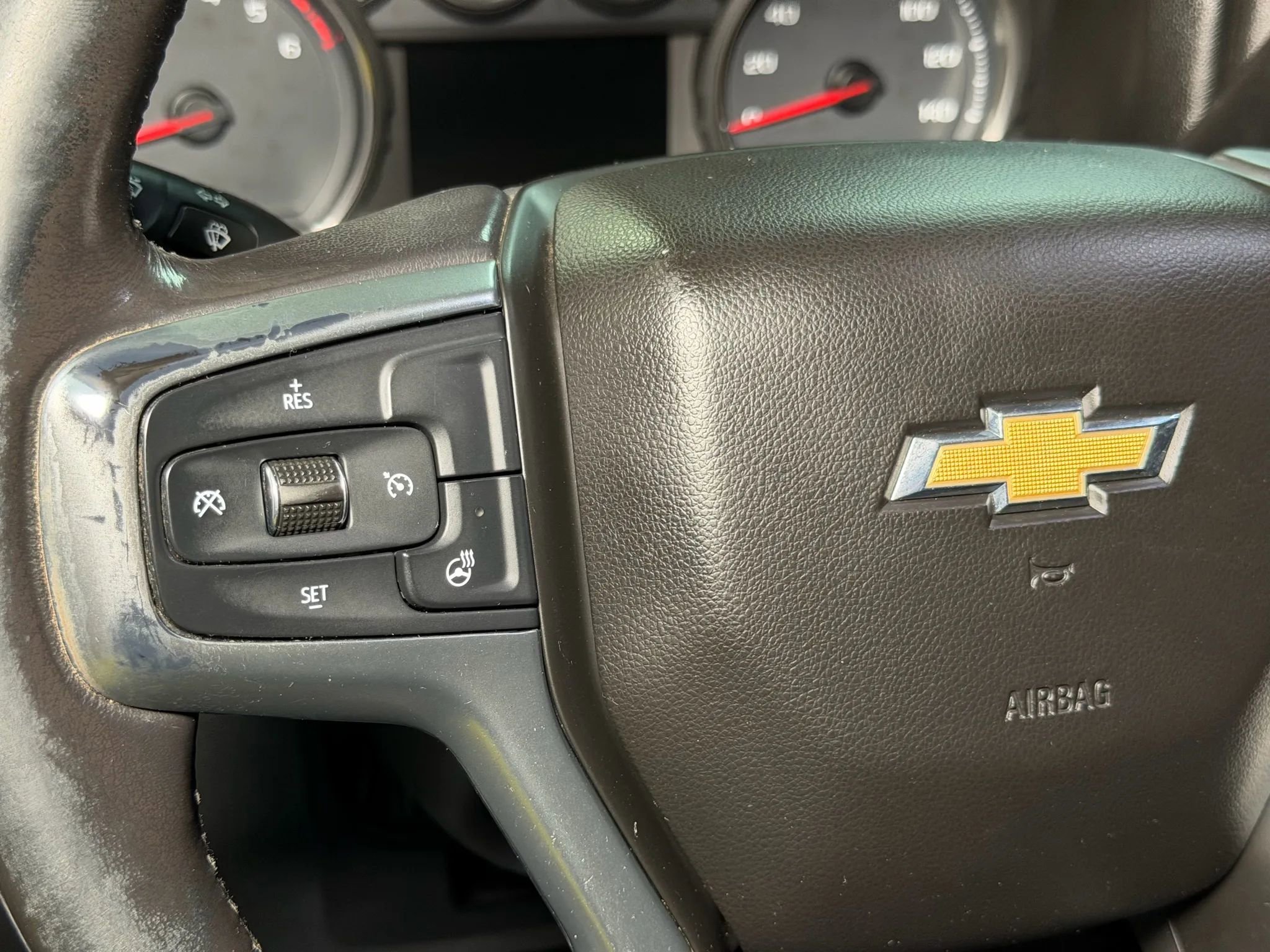 Used 2020 Chevrolet Silverado 1500 LTZ image 41