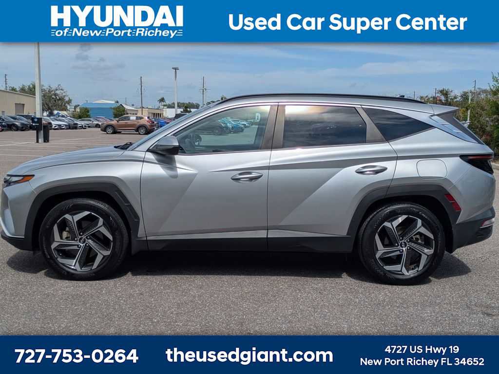 Used 2023 Hyundai Tucson SEL w/ Convenience Package FWD image 2