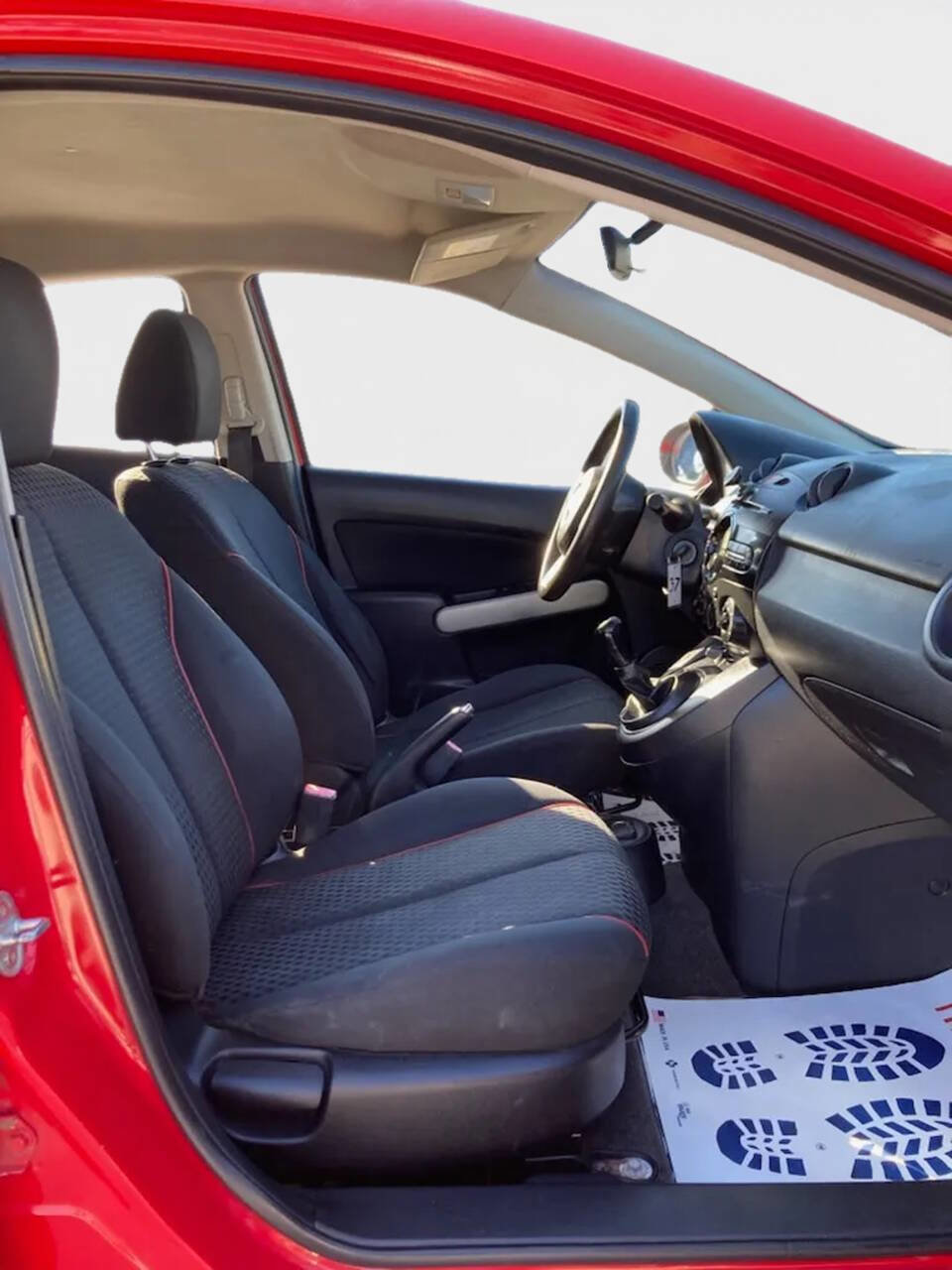 Used 2012 MAZDA MAZDA2 Touring image 11