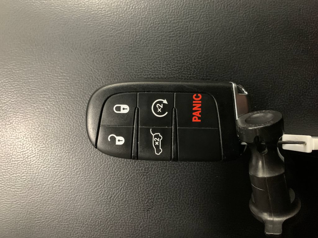 Used 2023 Dodge Durango R/T w/ Blacktop Package AWD/4WD image 33