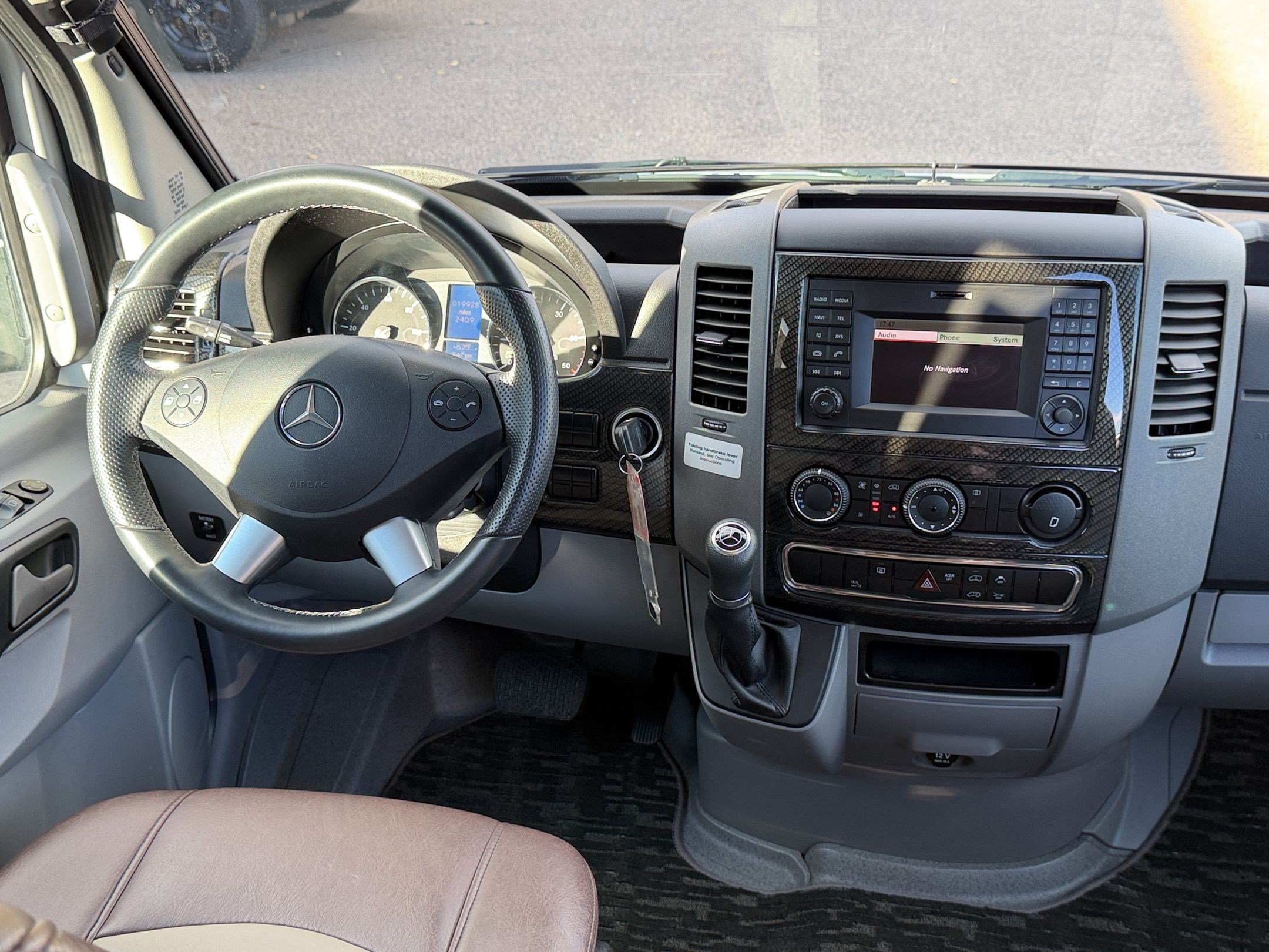 Used 2018 Mercedes-Benz Sprinter 3500 image 27