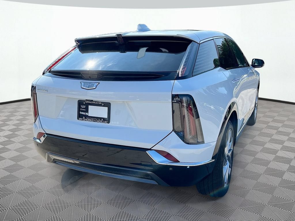 New 2027 Cadillac Optiq Luxury RWD image 5