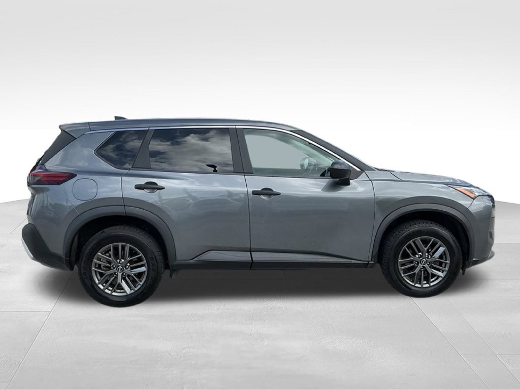 Used 2023 Nissan Rogue S AWD/4WD image 6