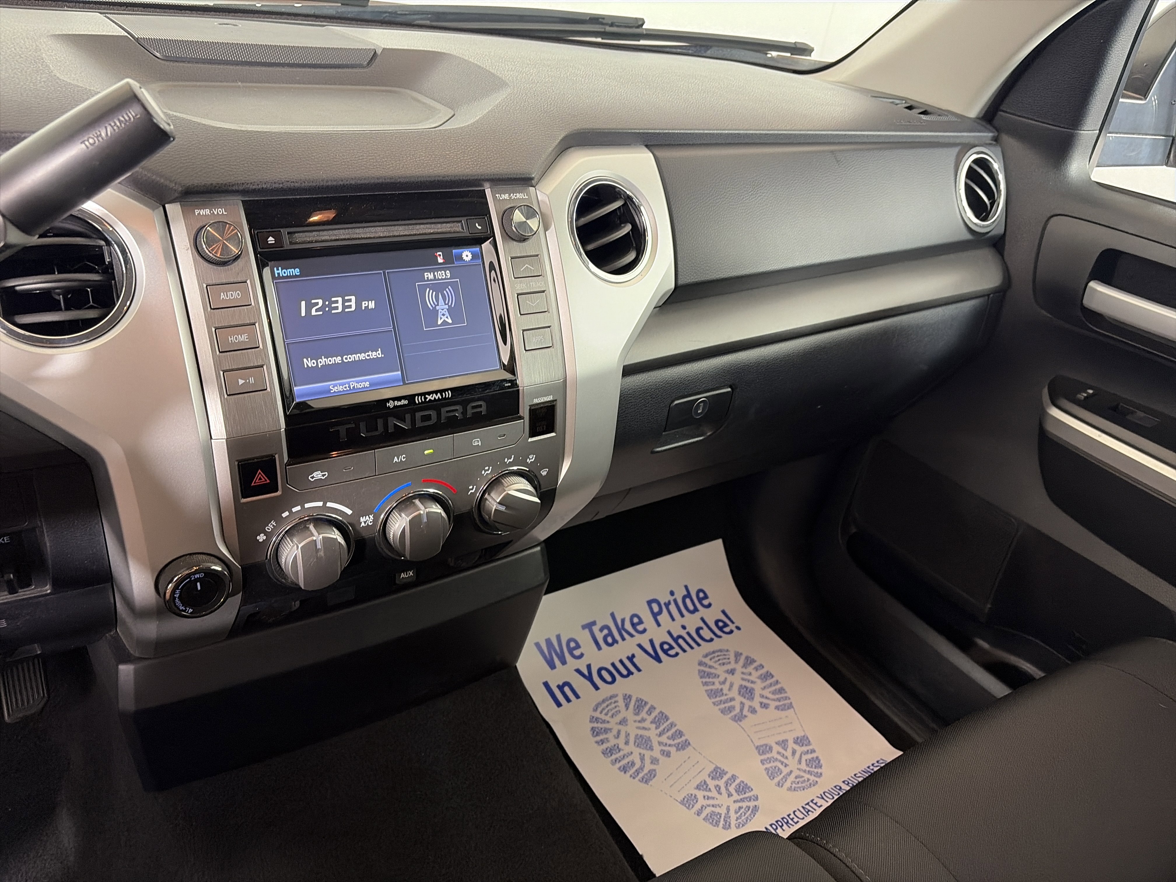 Used 2017 Toyota Tundra SR5 image 4