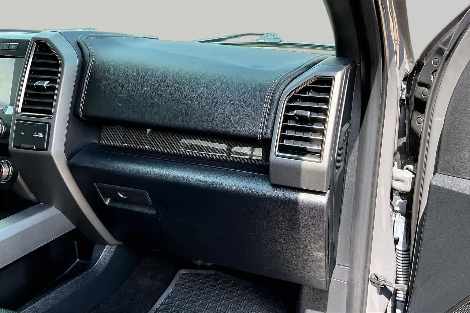 Used 2020 Ford F150 Raptor w/ Equipment Group 802A Luxury AWD/4WD image 19