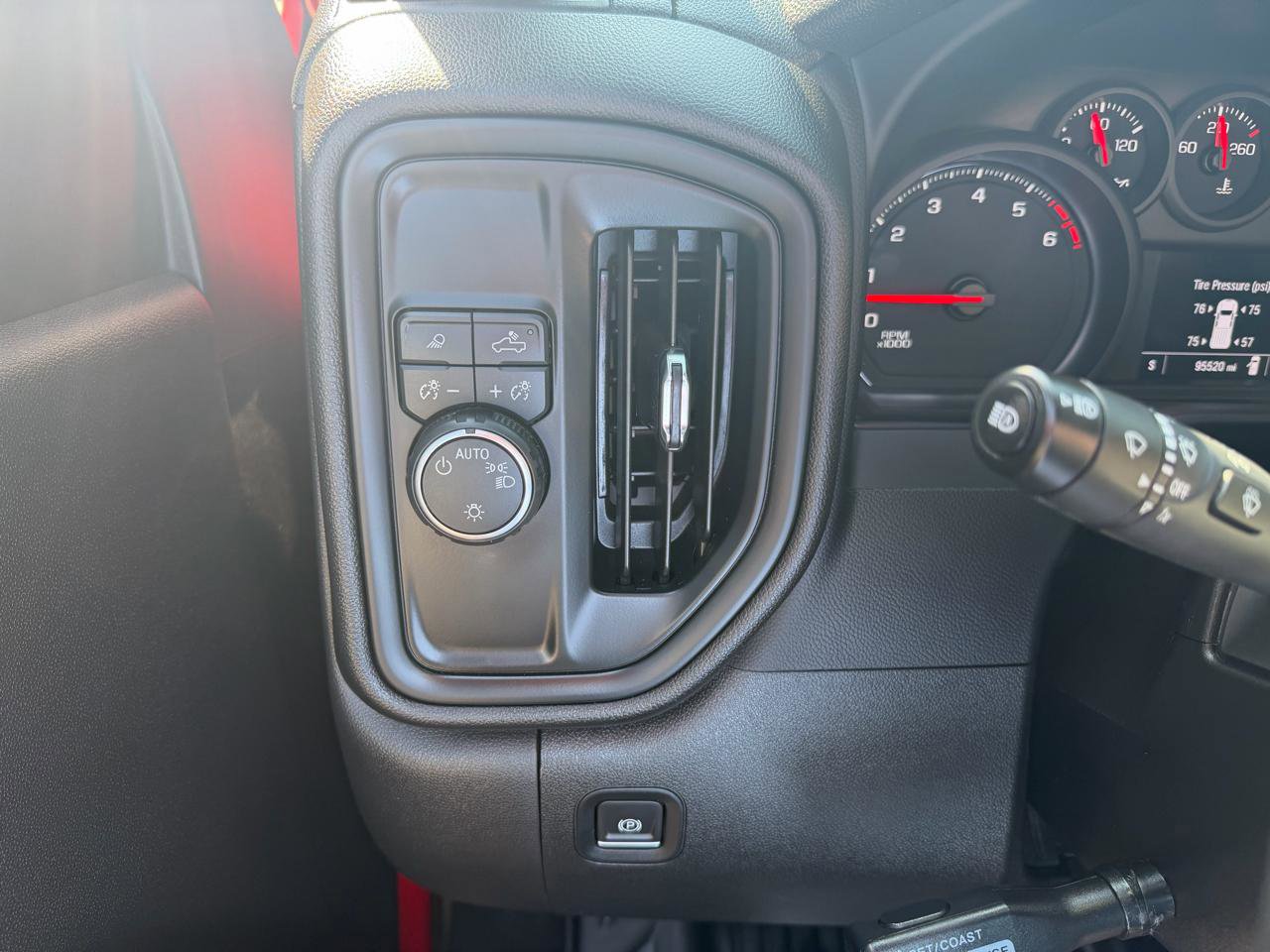 Used 2024 Chevrolet Silverado 2500 W/T w/ WT/CX Safety Package image 45