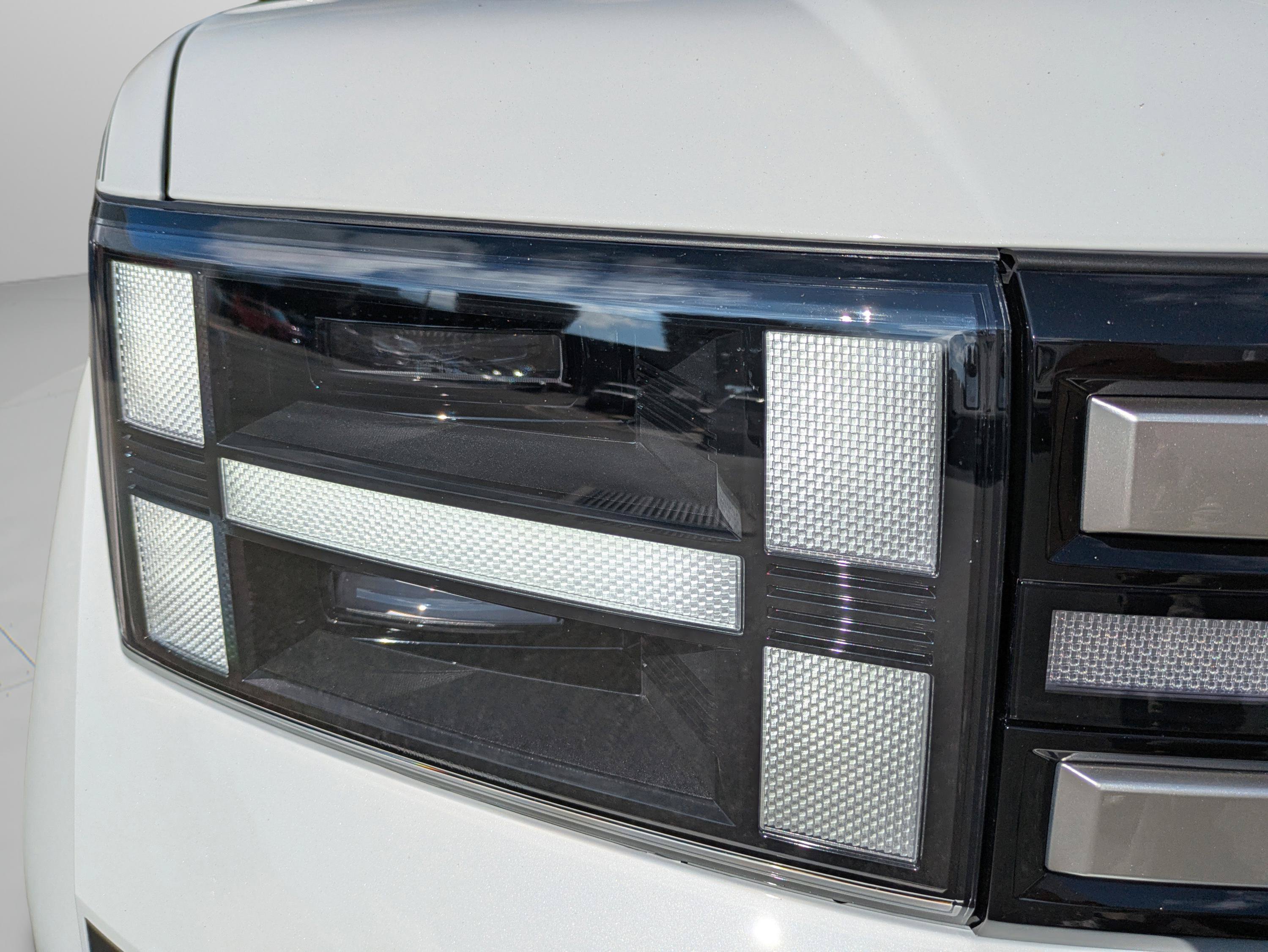 New 2026 Hyundai Santa Fe SE FWD image 13