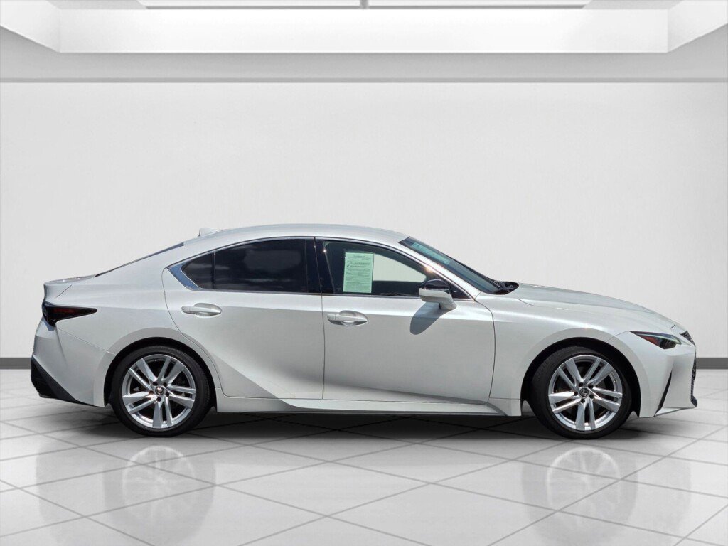 Used 2021 Lexus IS 300 w/ Accessory Package 2 RWD image 4