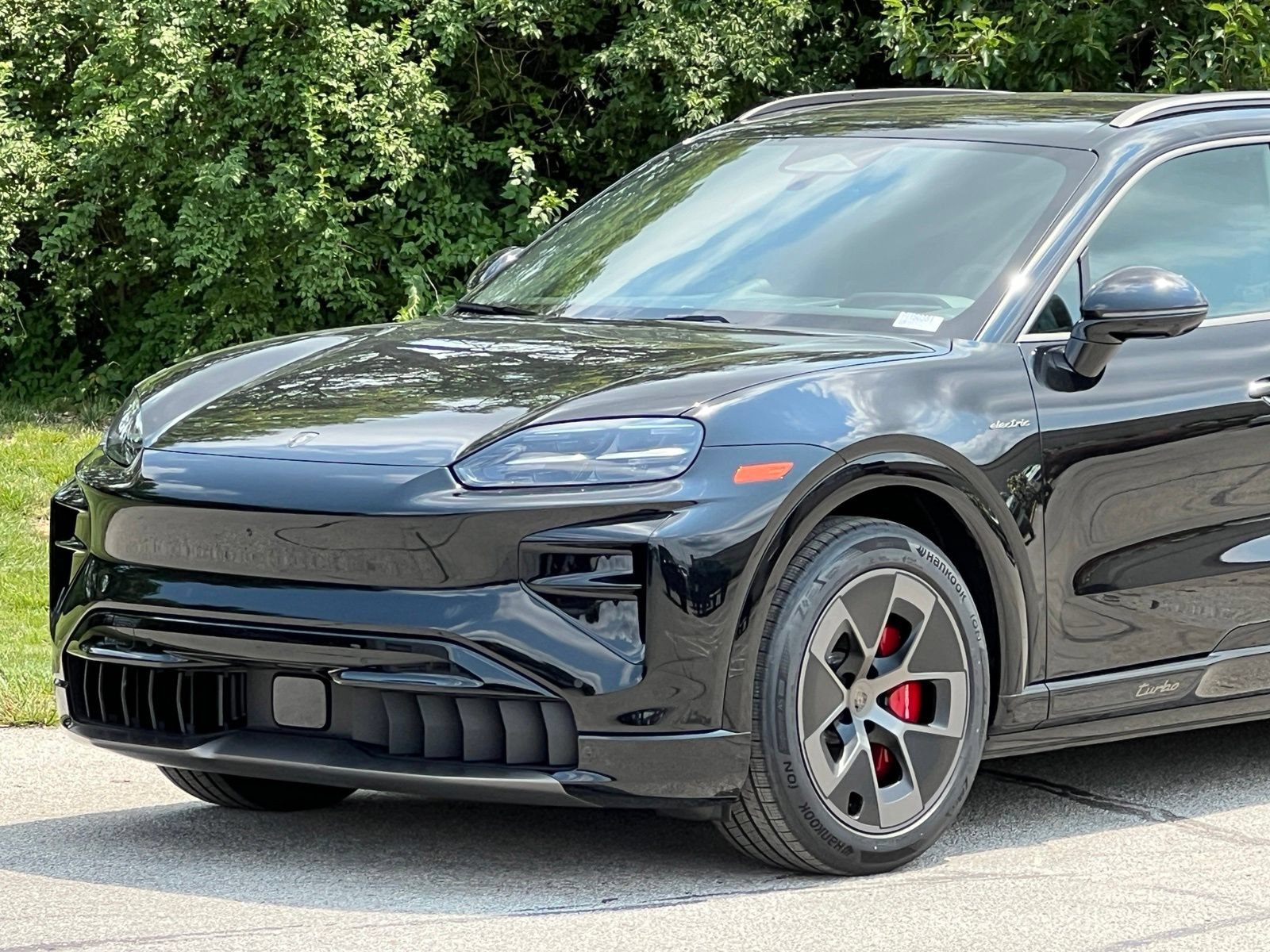 New 2026 Porsche Cayenne Turbo AWD/4WD image 12