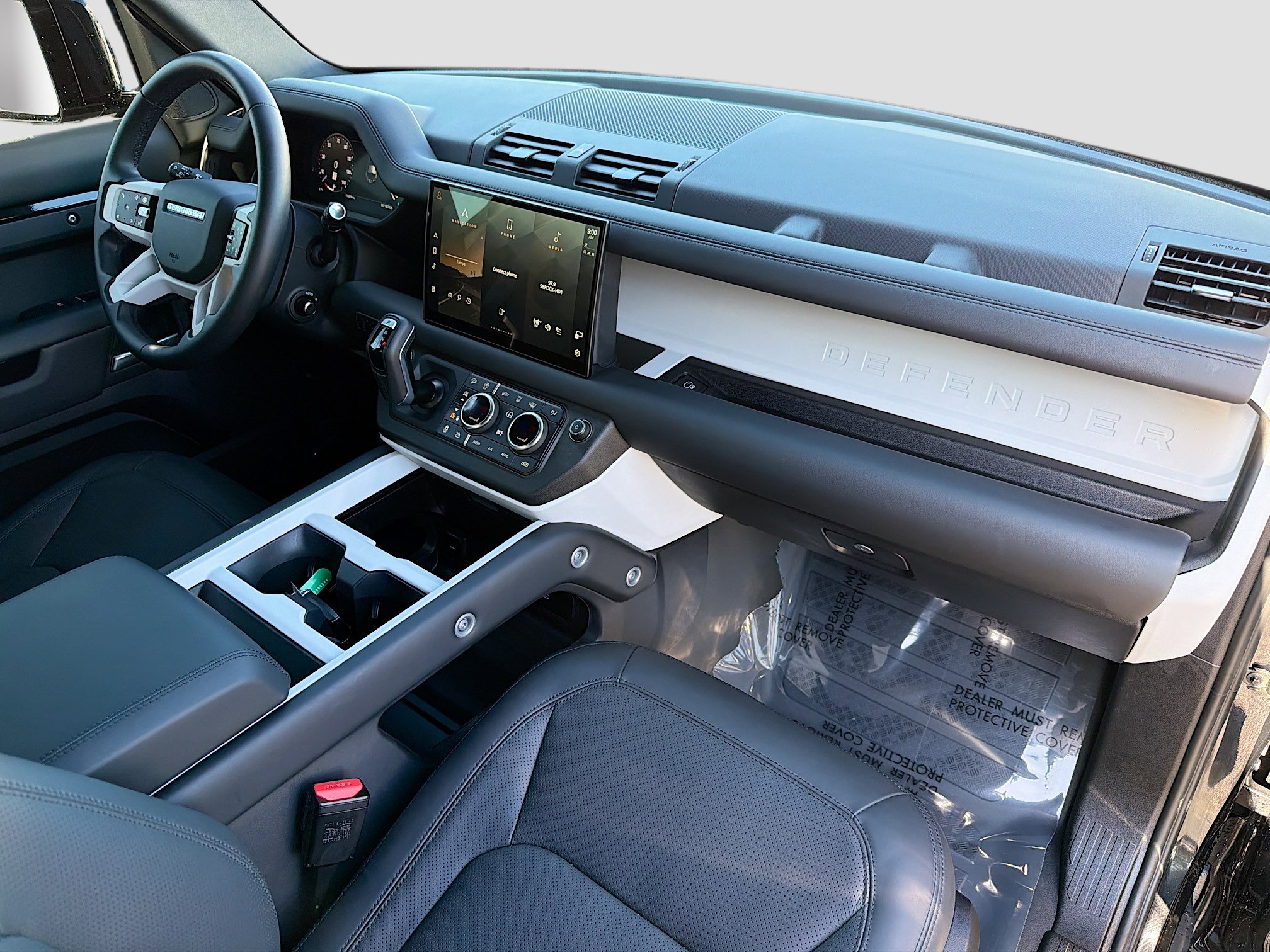 Certified 2025 Land Rover Defender 110 X-Dynamic SE AWD/4WD image 12