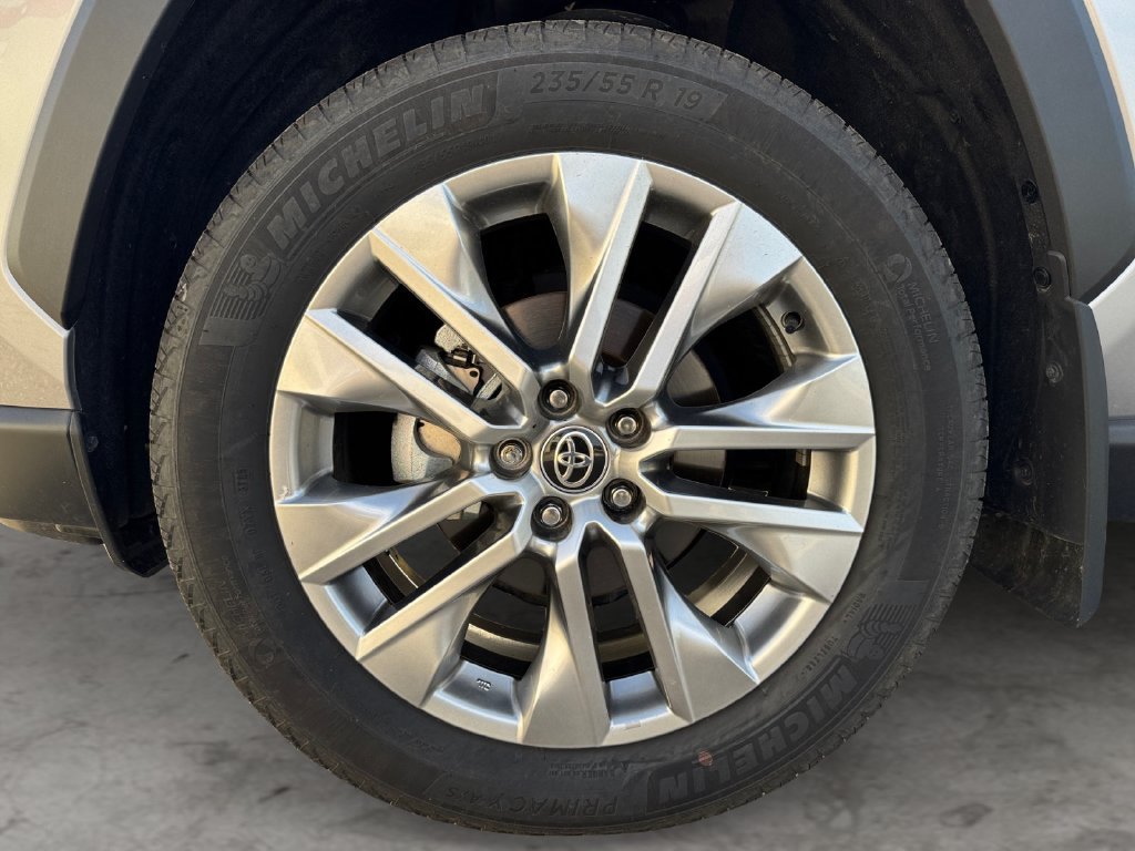 Certified 2025 Toyota RAV4 XLE Premium w/ Weather Package AWD/4WD image 9