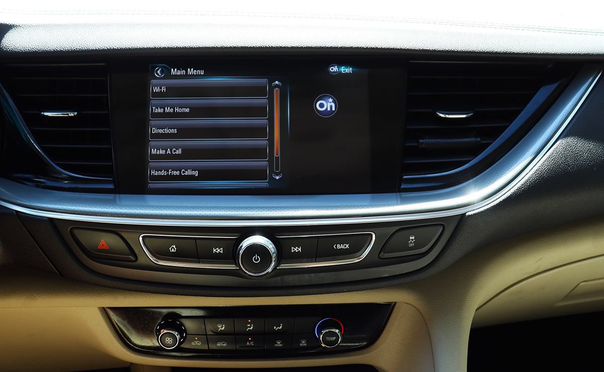 Used 2018 Buick Regal Preferred w/ Sights and Sounds Package FWD image 44