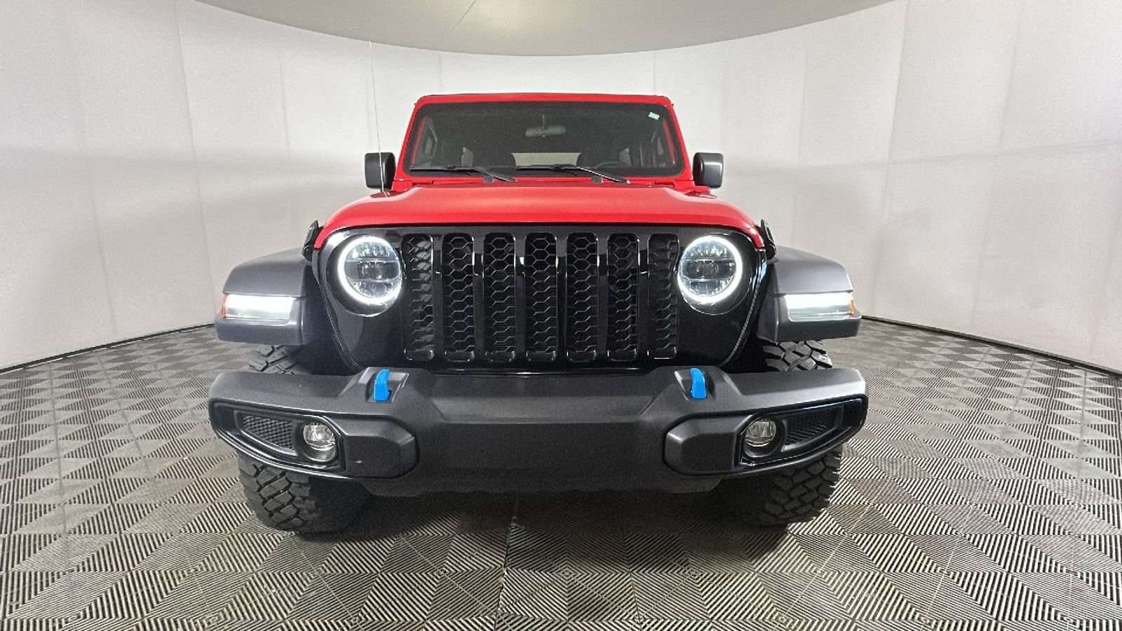 Used 2023 Jeep Wrangler Unlimited w/ Cold Weather Group AWD/4WD image 10