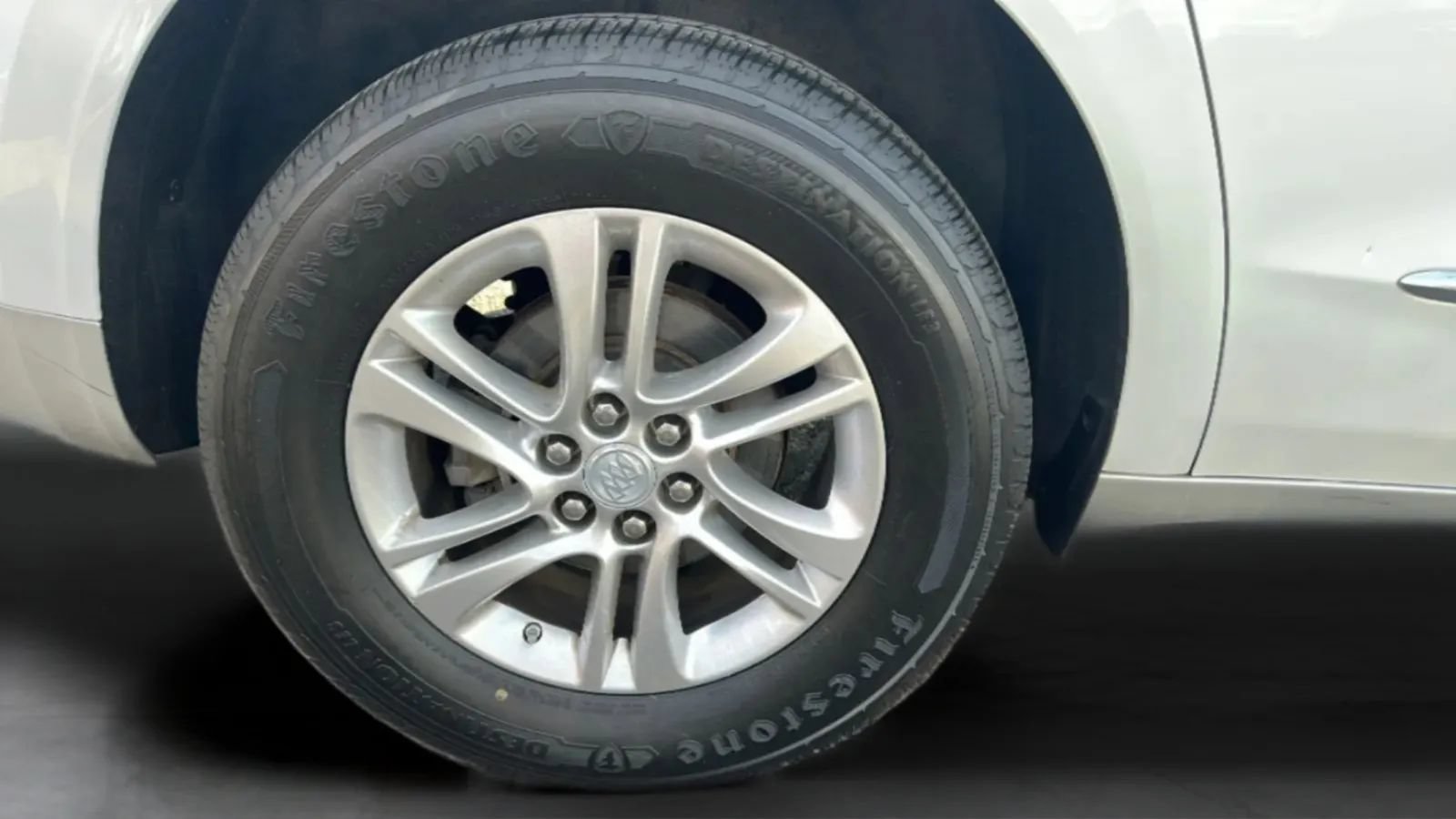 Used 2018 Buick Enclave Essence FWD image 29