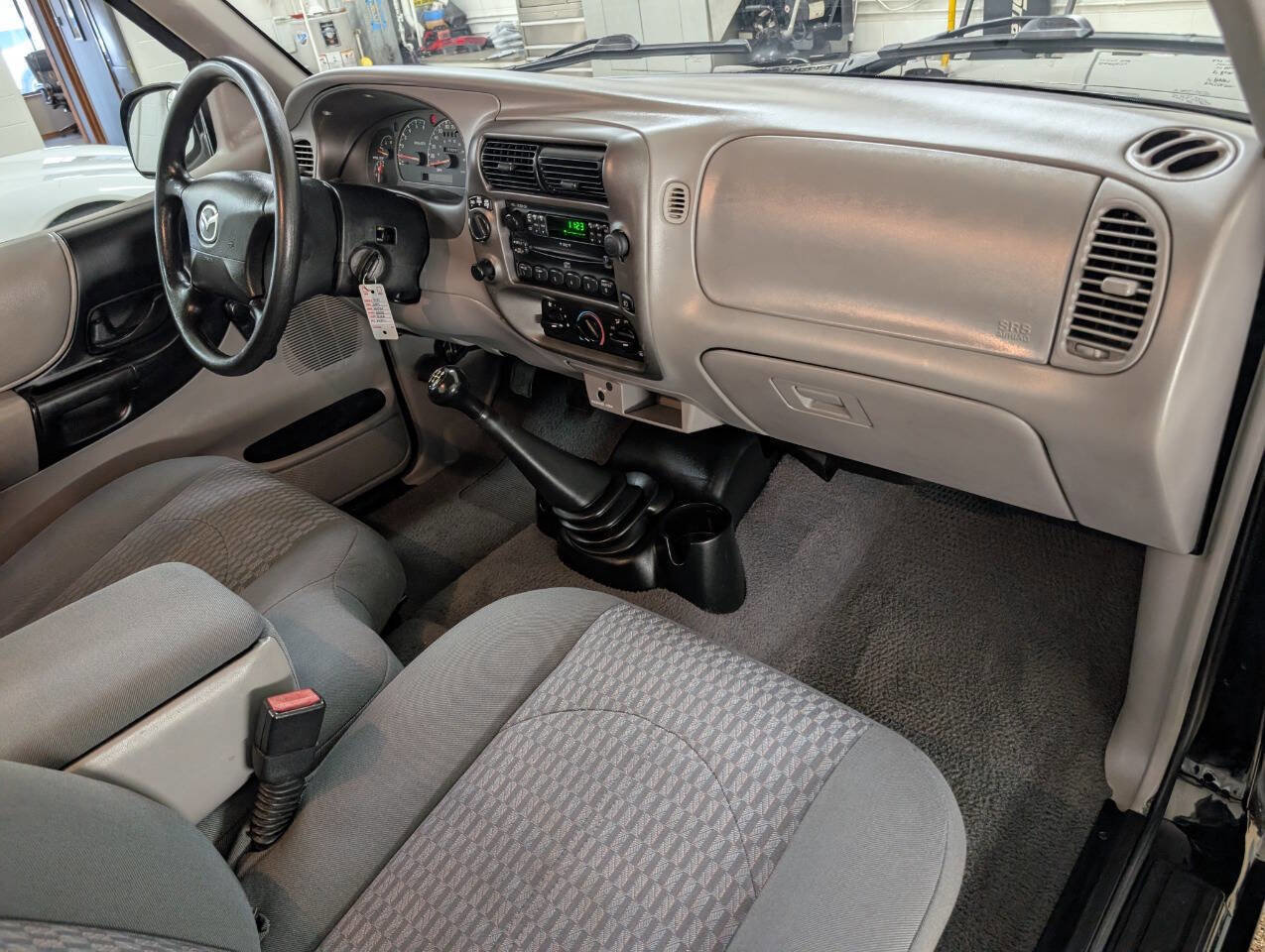 Used 2001 MAZDA B-Series Pickup 4x4 Regular Cab B3000 image 17